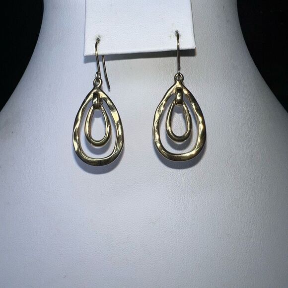 Boho Gold Tone Hammered Oval Dangle Earrings - Picture 1 of 6